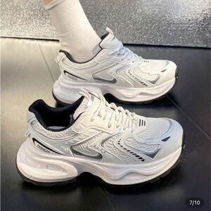 Women's chunky White Sneakers